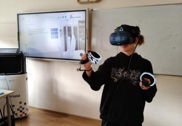 WIRTUALNY EMPIRIUSZ W KLASIE VII