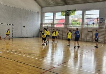 Gminny turniej piłki ręcznej starszych chłopców