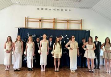„Każde zakończenie jest nowym początkiem” – pożegnanie absolwentów klas ósmych