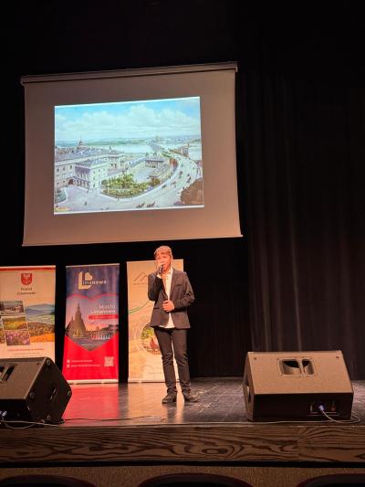 WhatsApp Image 2025-11-26 at 14.36.00 (1).jpeg